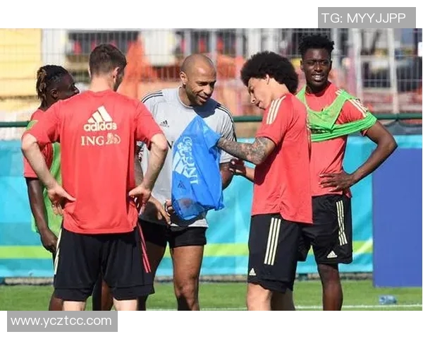 足球巨星的过人技巧解析与对比展现不同风格的魅力与技术