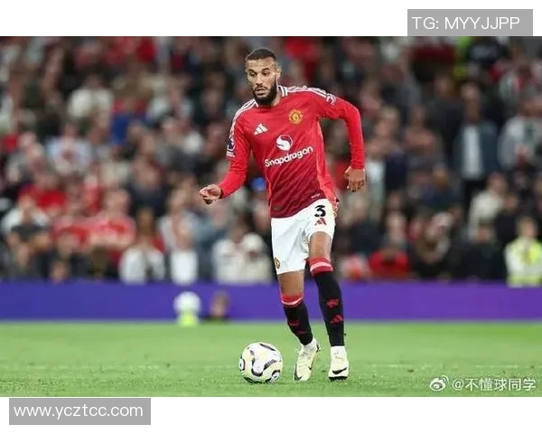 帕克足球明星合影精彩瞬间回顾与背后的故事分享